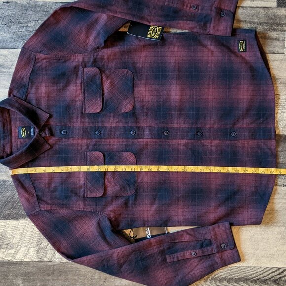RVCA Dayshift Cotton Flannel Shirt Red Black Plaid Button Down - Picture 5 of 7